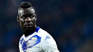 Mario Balotelli s-a făcut cât casa! Cum arată fostul pachet de mușchi de la Manchester City sau Inter Milano