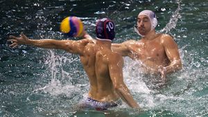 Și-au luat revanșa de la handbal! Steaua câștigă primul duel cu Dinamo, din etapa a 5-a a Superligii la polo, scor 9-6. CSM Digi Oradea, victorie clară cu Sportul Studențesc Corona

