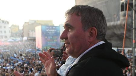 Planul lui Gică Hagi: vinde Farul și aduce un alt antrenor de calibru în locul său! El pleacă la o echipă de top din străinătate: „Vreau să vând acțiunile”