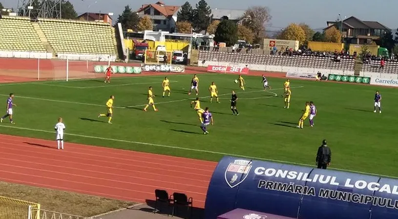 VIDEO | Remiză stabilită de arbitri!** FC Argeș a obținut doar un punct cu Daco Getica, după ce i s-a refuzat trei penalty-uri, însă i-a fost eliminat ușor un jucător