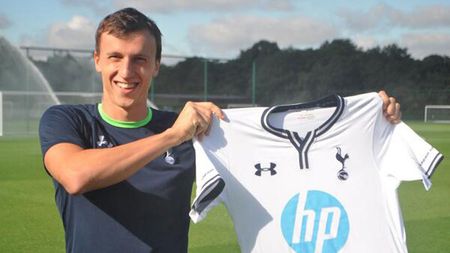 Anunțul făcut de Villas-Boas despre Chiricheș a produs multă bucurie în rândul fanilor lui Spurs: "Fantastic / O veste excelentă!"