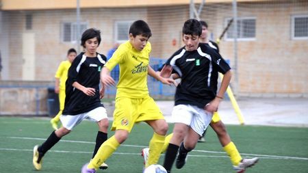 SENZAȚIONAL!** Are 12 ani, a jucat la BarÃ§a și acum e căpitanul lui Villarreal! Povestea juniorului Andrei Rațiu