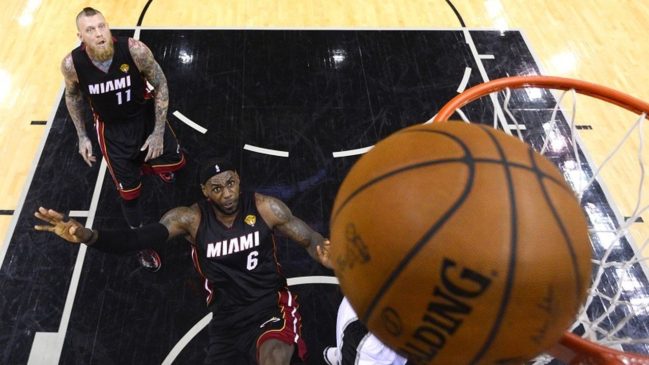 În stil Jordan. După un prim meci slab, în care Heat a pierdut, LeBron a adus victoria în a doua partidă din finala NBA