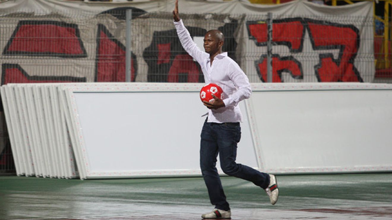 Galacticul lui Dinamo se va duela cu Beckham și Henry!** Vezi unde s-a transferat Julio Cesar