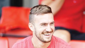 Ciao, Dinamo! Culisele transferului lui Alexe de la Dinamo la Sassuolo