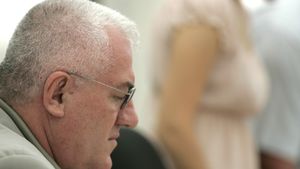 "Îl apăr pe Iancu! FRF a trimis o hârtie nesemnată în Elveția!"