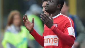 Și-a încheiat "postnatalul"! "DjaDja" Kone a revenit în România și luptă pentru un post de titular în derby-ul cu Rapid