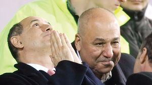 "Răspund la toate telefoanele, dar Taher nu mă mai sună"