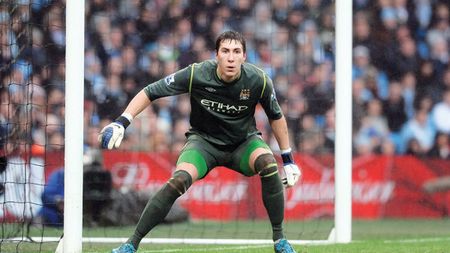 Șansa vieții pentru Pantilimon!** Hart s-a accidentat și românul ar putea apăra în cea mai importantă partidă din istoria lui Man City