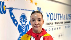 O nouă româncă de senzație! A câştigat 3 medalii de aur la Europenele de haltere
