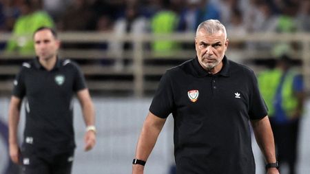 Cosmin Olăroiu e urmărit de un coșmar fără sfârșit. După ce a pierdut bonusul de 5.000.000 de euro, dezastrul s-a repetat: „Obsesiv”