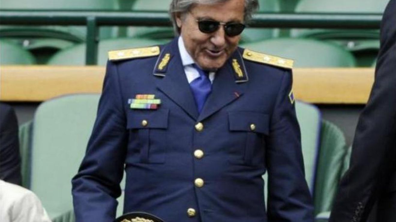 Ilie Năstase ia peste picior situația dificilă a Stelei: "Aș pune pe tricouri chipul lui Gigi Becali". Ce părere are despre transferurile lui Sânmărtean și Szukala