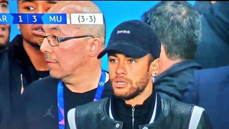 Internetul a explodat după PSG - Manchester United. Parizienii sunt ironizați de toți utilizatorii: "Neymar a scăpat de umbra lui Messi, a ajuns în umbra lui Lukaku"