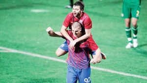 SCANDAL la Steaua! Nikolic a venit BĂ‚UT la antrenament și e OUT de la echipă!** Becali: "A petrecut cu 10 femei! Nu mai are ce căuta nici în curtea clubului!"