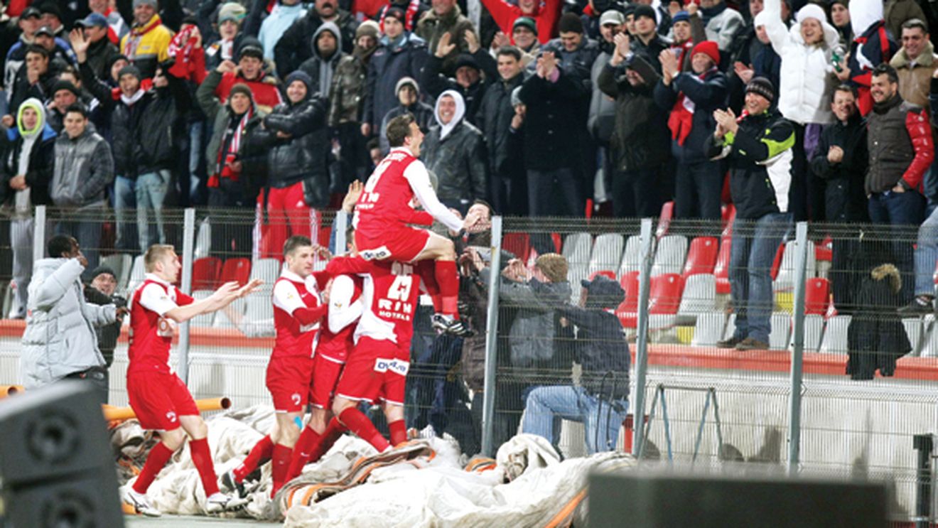 "Groapa" părăsită! Dinamo, mai puțini spectatori decât Bistrița!