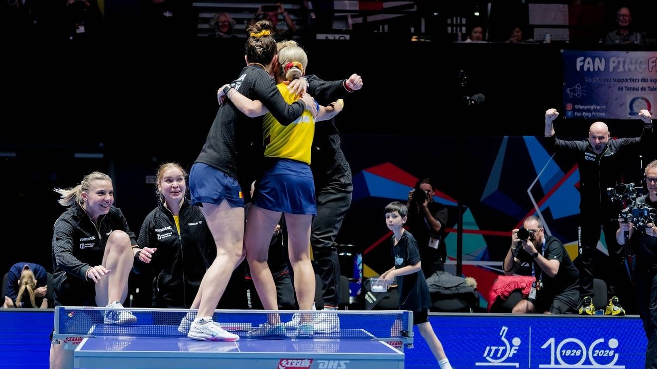 Ce bucurie! Naționala României a sărbătorit pe masă medalia la Campionatul Mondial, câștigată după 26 de ani!