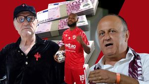 Rapid București vrea să-l transfere pe favoritul lui Gigi Becali, Hakim Abdallah, atacantul lui Dinamo București! Dan Șucu și Victor Angelescu sunt gata să dea lovitura de top în Superliga cu o parte din banii pe Albion Rrahmani. EXCLUSIV