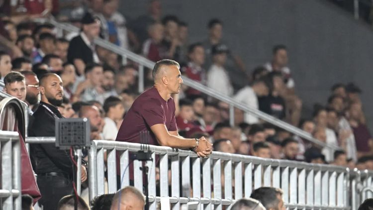 Lovitură cruntă pentru Rapid! Titularul s-a accidentat GRAV și a fost scos pe targă
