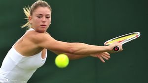 Atenție, se trage! Camila Giorgi, adversara Simonei de la Miami, a lovit o bătrână în 2014. Incredibil cum a fost caracterizată de cel mai bun jucător italian din istorie