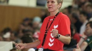 "Le înțeleg suferința fetelor de la Oltchim! Nu e imposibil de recuperat diferența de 7 goluri!"