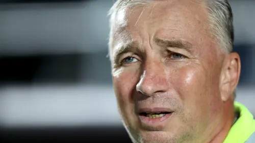 Dan Petrescu, moment bizar după ce a primit un premiu: „Eu nu vreau din astea! Nu îmi place să mă aplaude”. Ce spune despre transferul lui Marius Ștefănescu