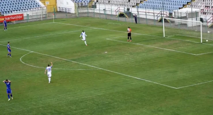 VIDEO | Ca Bănel Nicoliță pe ”Bernabeu!” Tontogol în Liga 2, dar cu actorul principal în rolul portarului