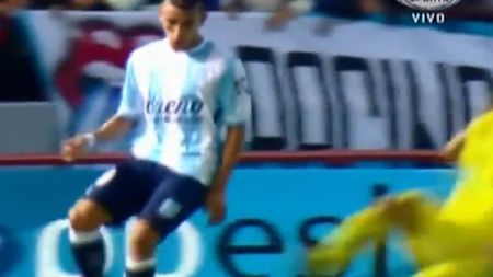 VIDEO | Cea mai urâtă intrare prin alunecare a acestui an. Agresorul a primit direct cartonașul roșu 