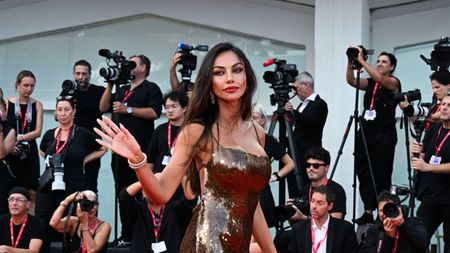 Mădălina Ghenea, fosta iubită a lui Dimitrov, s-a filmat în timp ce făcea asta la sală. Cea mai frumoasă actriță română a dezvăluit secretul formei sale de invidiat. GALERIE FOTO