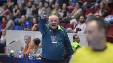 Replică amuzantă a lui Gheorghe Tadici în timp ce echipa zălăuană era umilită de campioana CSM București! „Așa este când te arbitrează Bucureștiul" | REZULTATELE primei etape