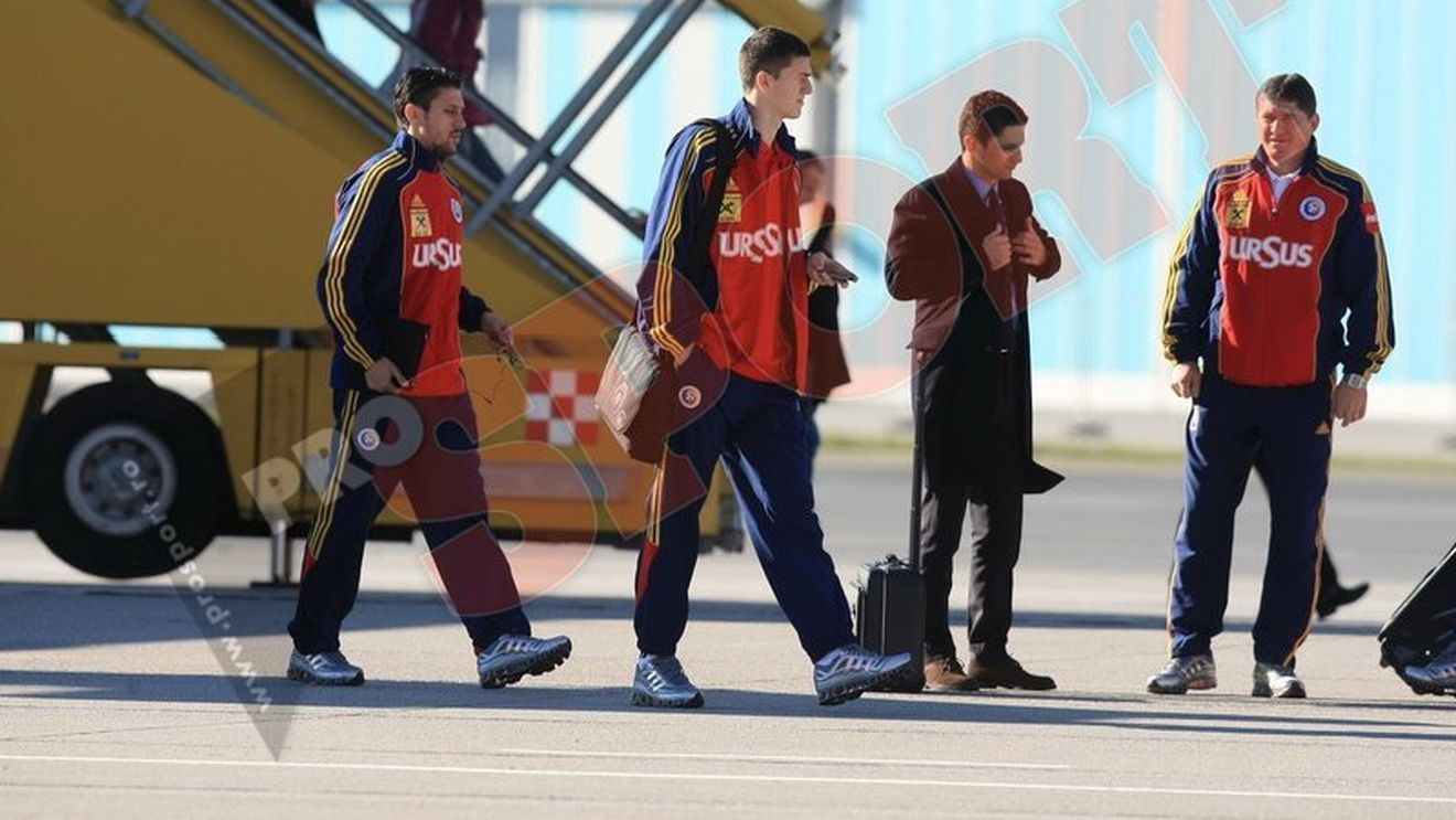 FOTO** "Tricolorii" au aterizat la Klagenfurt! La ora 20:00 vor susține primul antrenament