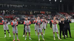 „E dolofănel! L-am tras de şunci, în avion". Gigi Becali l-a făcut praf pe fotbalistul FCSB şi l-a certat pe Meme Stoica din cauza asta