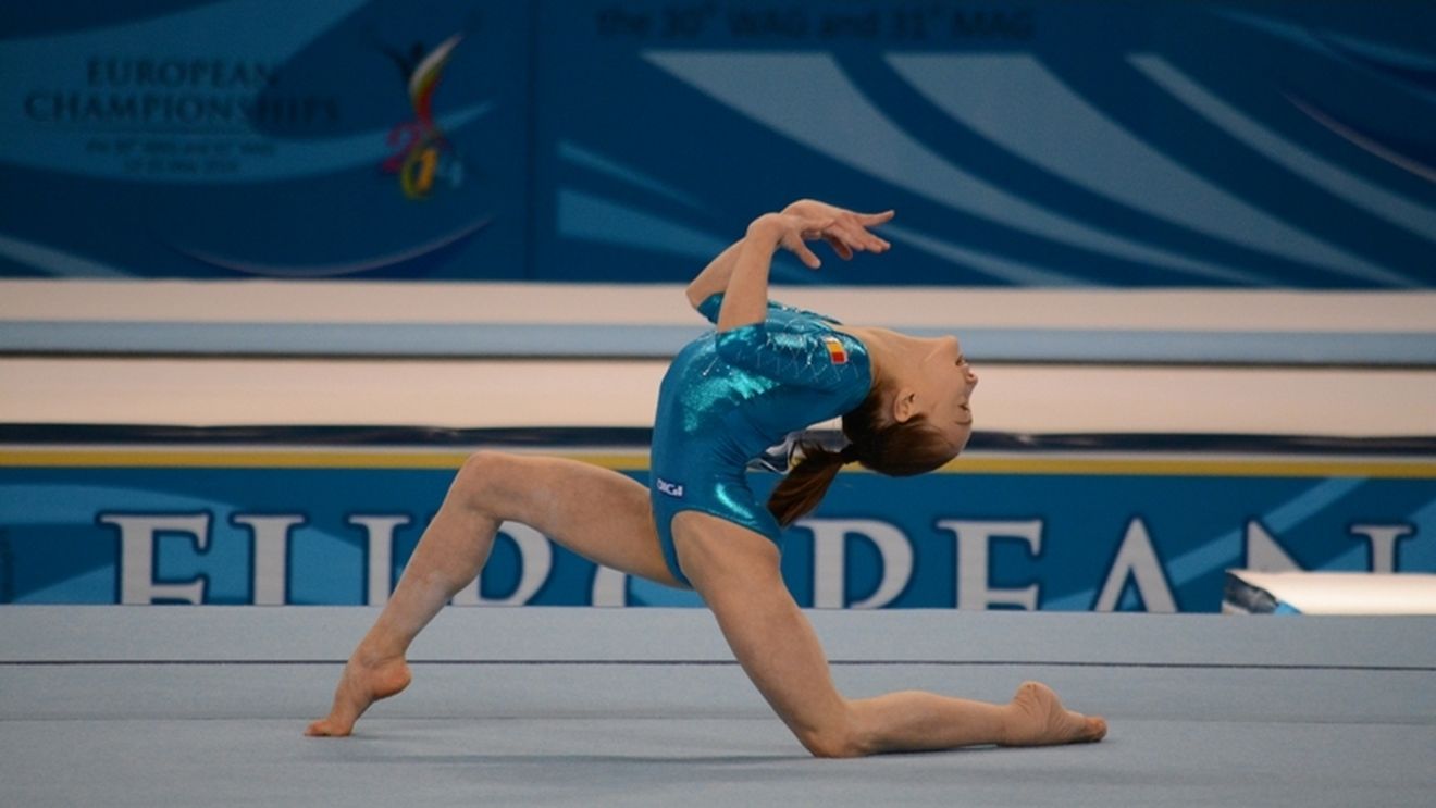 Dublă pentru Andreea Munteanu la "Turneul Maeștrilor" de la Cottbus. Ea a câștigat medalia de aur la bârnă și cea de argint la sol