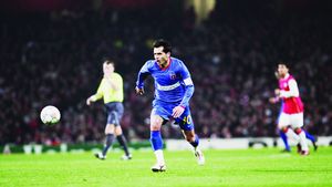 Dică e modest: "Nu vreau nici banderola, nici nr. 10 la Steaua!"