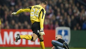 ''Cazul Martinovic" din Olanda ia o turnură neașteptată!** Portarul lui AZ riscă închisoarea