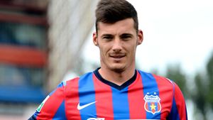 "Gladiatorul" Lemnaru. Noul atacant al Stelei a fost portar, joacă tenis și s-ar uita oricând la Troia și The Gladiator