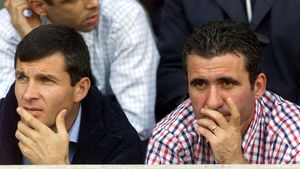 VIDEO EXCLUSIV | O mărturie din "epoca de aur" a fotbalului românesc. Ce "pățea" un puști "intrat" pe mâna unei legende: "Imaginați-vă că am ajuns în vestiar și am dat de el! Nici acum nu știu de ce mi-a oferit atâtea sfaturi și atenție"