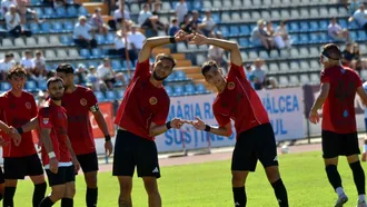 ACSM Reșița adună puncte și se află în top 3 la finalul etapei 6! Dorinel Munteanu, reacție după succesul de la Vâlcea: ”Felicit jucătorii!”