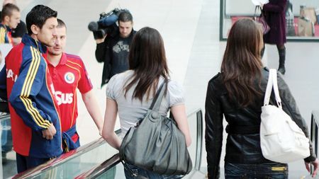 Ironizați de localnici: "Vă dăm două goluri!"