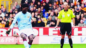 Mourinho cere un atacant!** Adebayor, cele mai mari șanse