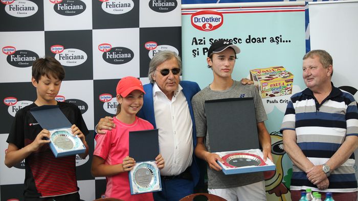 Ilie Năstase a premiat un tânar talentat al "sportului alb". Puștiul are un nume greu pentru fotbalul românesc :)