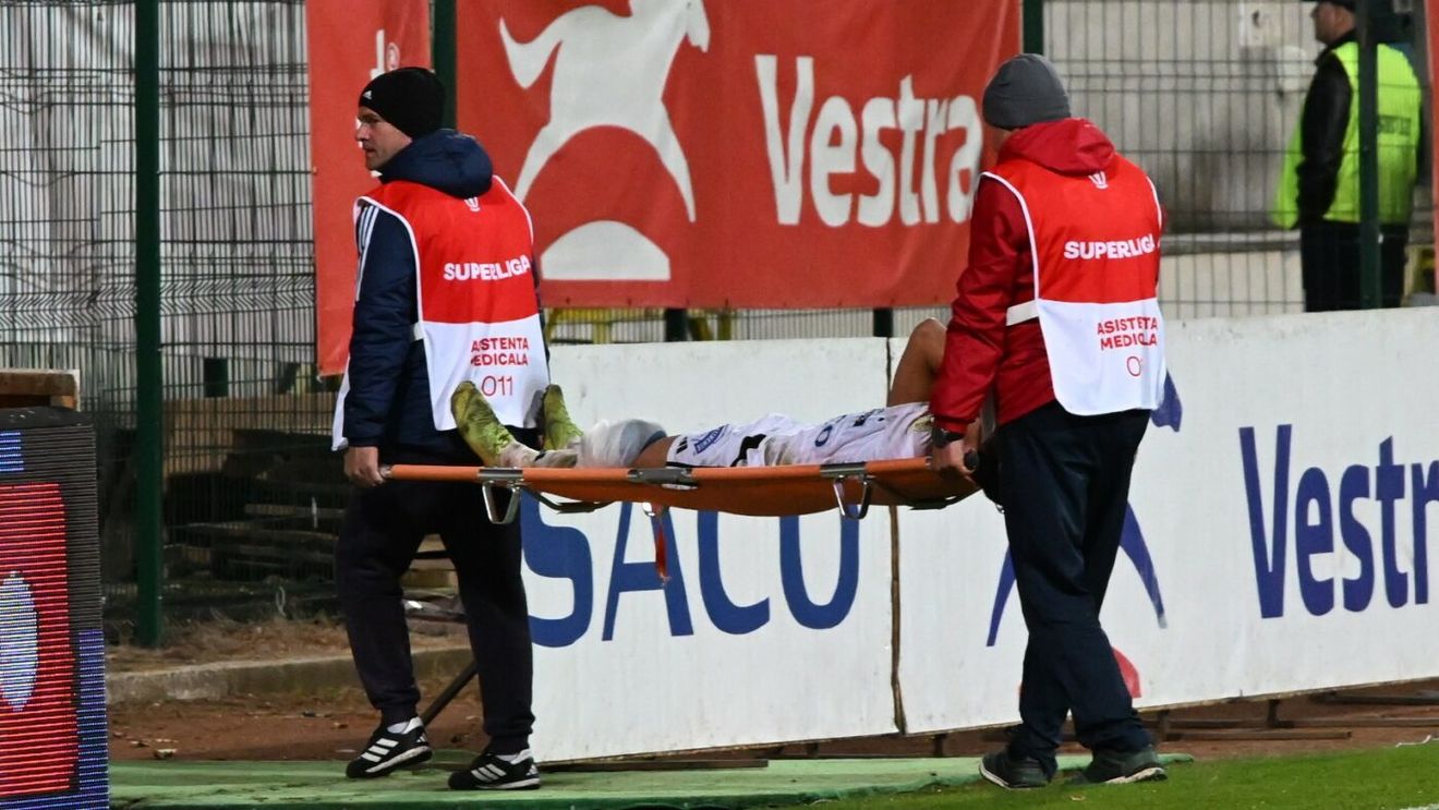 A fost dus direct la spital! Lovitură cumplită pentru liderul din Superliga