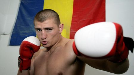 Moroșanu se bate cu un polonez de 160 kg!**