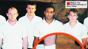 Rooney înjură și cu picioarele