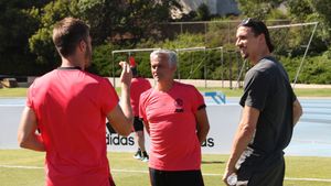 "Ghiciți cine s-a întors!". Zlatan Ibrahimovic, primul mesaj după ce a revenit la antrenamentele lui Manchester United