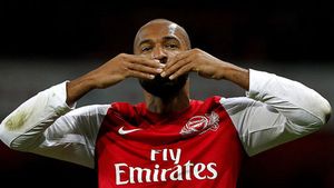 A treia "descălecare" a unui idol pe Emirates!** Arsenal a făcut primul transfer din această iarnă! Ce surpriză pregătește Wenger