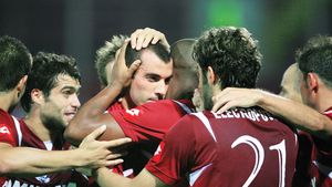 Giuleștenii vând tricouri pentru a salva Rapidul!