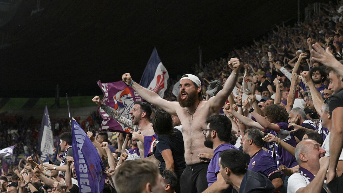 Suporterii italieni au oprit fotbalistul român pe stradă, reproșuri incredibile după ce tocmai obținuse victoria în Serie A: „Trebuie să faci asta când îi prinzi slabi!”. Culisele unei rivalități feroce! EXCLUSIV