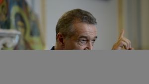 Tactica lui Reghe, făcută praf în direct de Becali: "El crede că a jucat 4-3-3, dar a fost altfel!" Patronul Stelei anunță că se implică: "De acum nu se mai greșește echipa, că nu stau degeaba!"