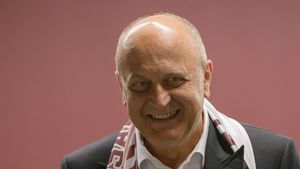 Dan Şucu intră în cursa pentru Ianis Hagi. Vrea să-l deturneze din drumul spre FCSB