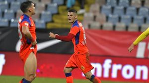 Și-a luat  Gigi Becali „țeapă" cu transferul lui Dumiter la FCSB? Dezvăluire uluitoare despre cum a fost vândut: „Mi-a zis că nu se mai bazează pe el!” | EXCLUSIV